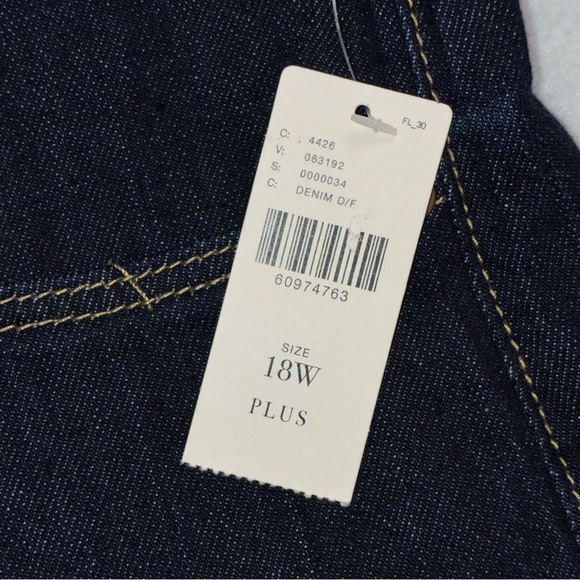 Jeans - Picture 4 of 5